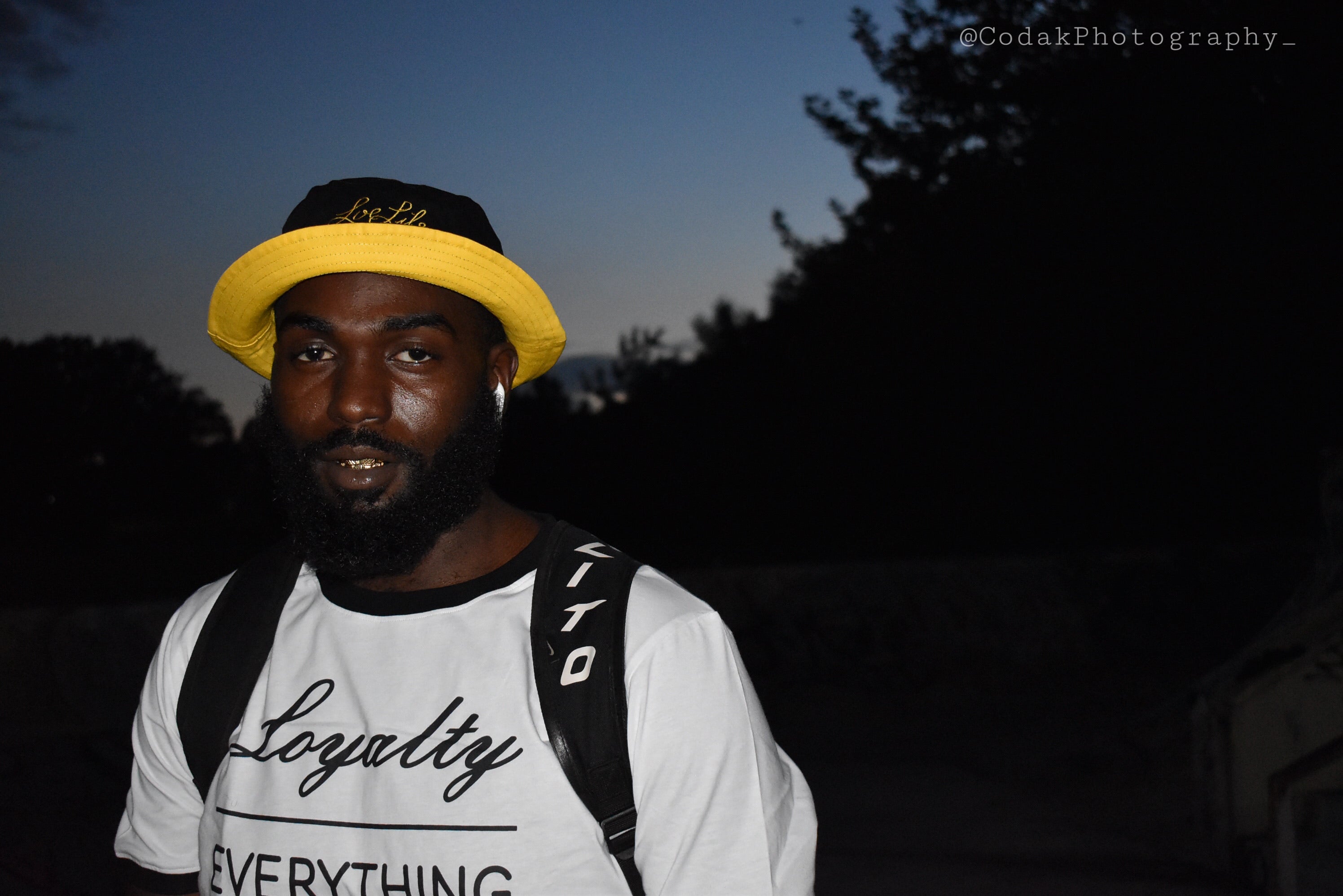 “Loelife” reversible bucket hat